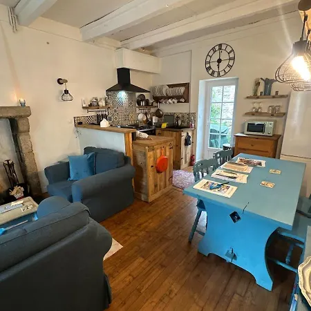 Le Bijou Bleu - A Cosy French With Great Wifi !