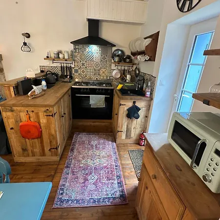 Le Bijou Bleu - A Cosy French With Great Wifi ! *
