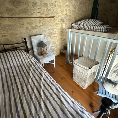 Vakantiehuis Le Bijou Bleu - A Cosy French With Great Wifi !